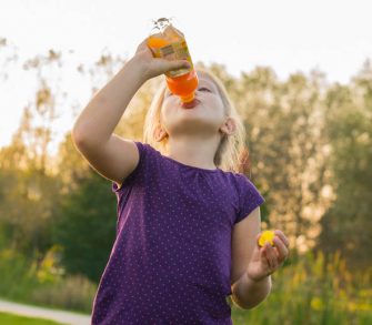 Saborama lança linha de bebidas prontas para crianças